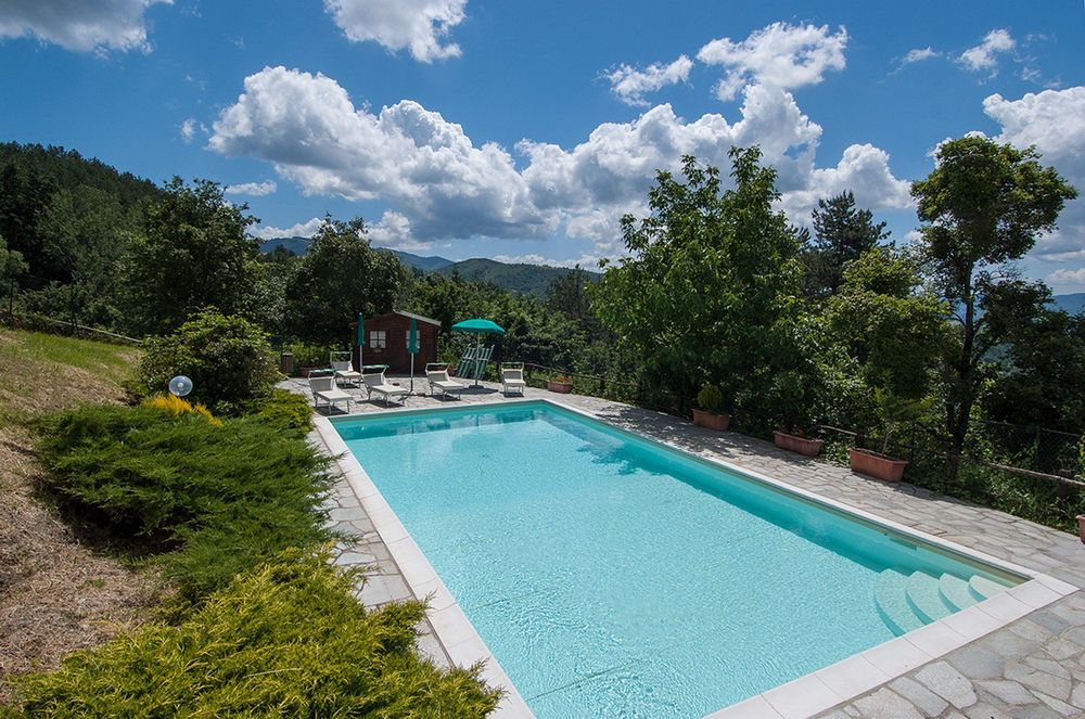 Panoramic swimming pool